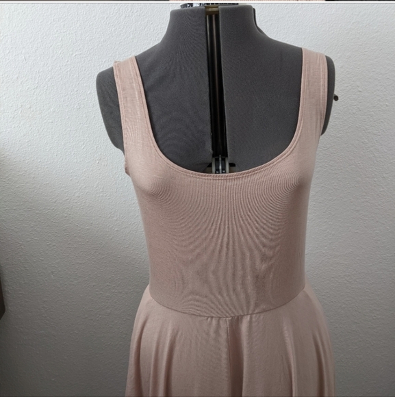 Reformation Pink Pleated Midi Sundress - Picture 4 of 4